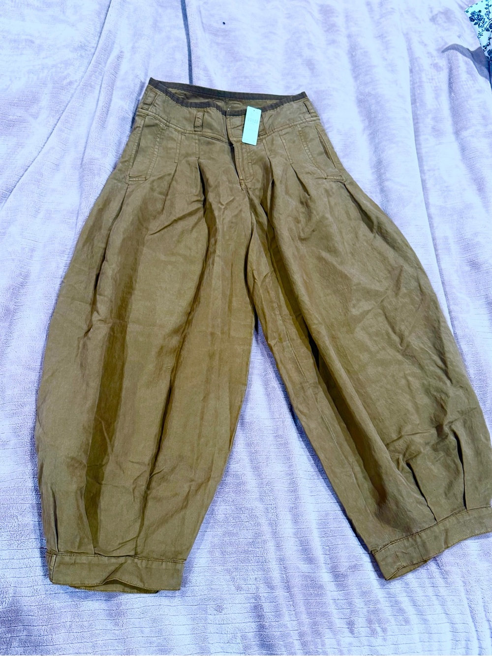 Pilcro Barrel / Balloon Casual Wide-Leg Pants in brown
